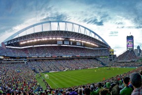 开云竞猜官网-公牛管理层评估球队阵容，考虑引援补强，公牛签约